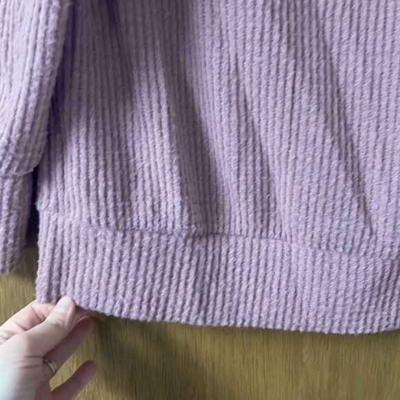 2Hearts size Large mauve waffle knit top - Picture 2 of 4